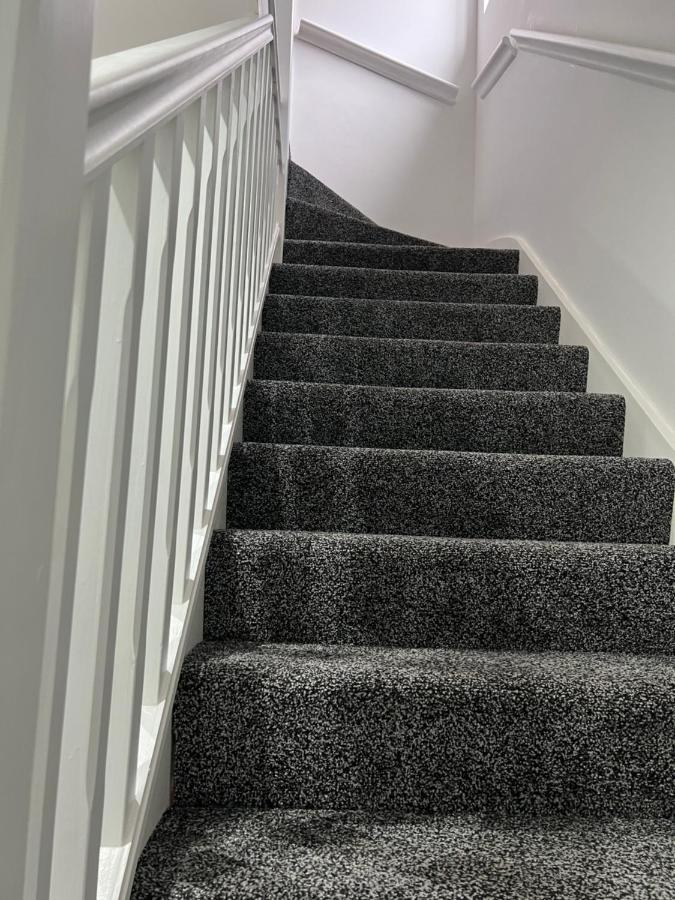 The Grande Residence - Close To Central London & Next To Northfield Tube Station Hanwell ภายนอก รูปภาพ